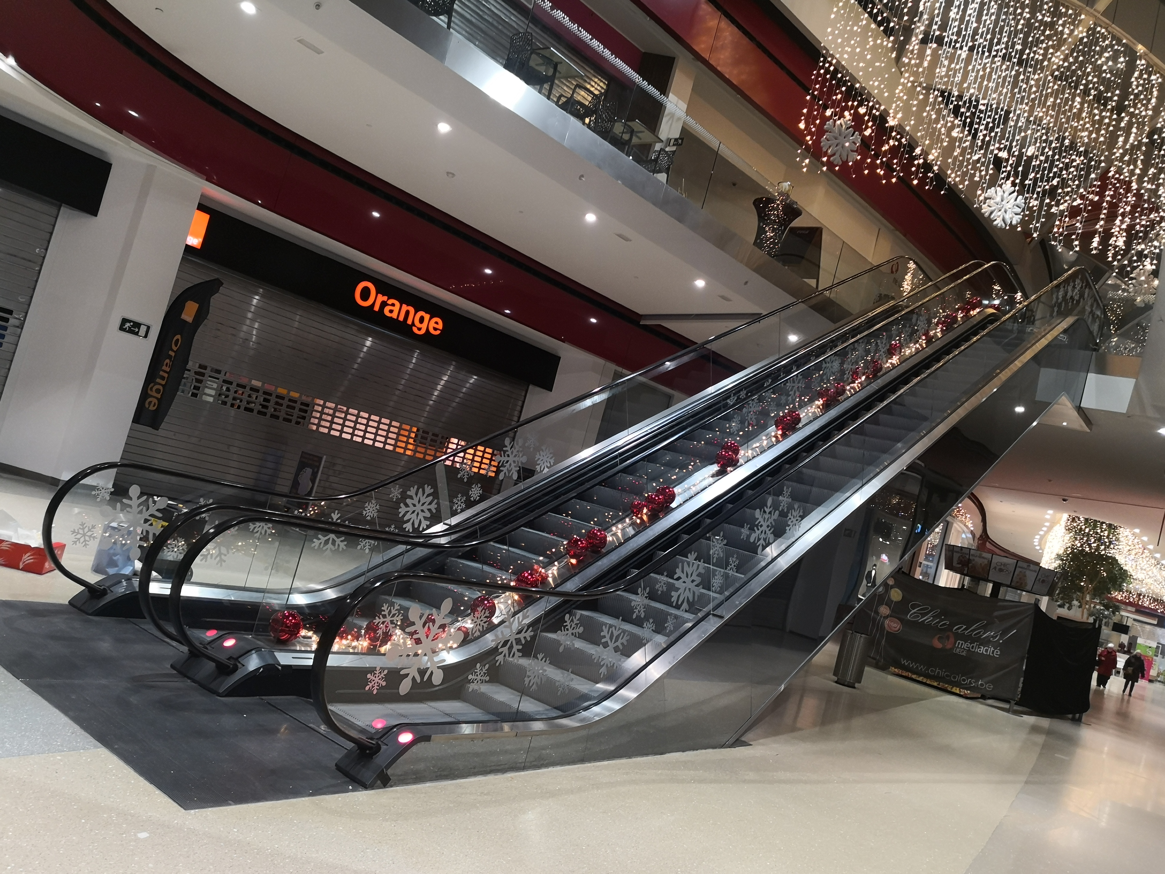 Sablage de structures vitrées industrielles